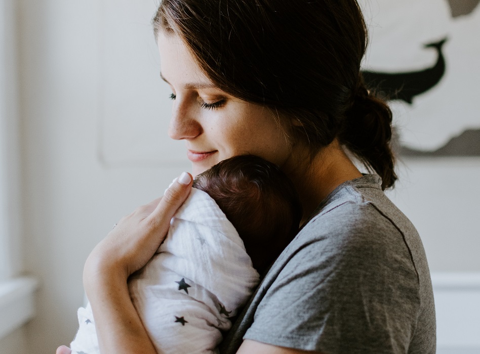 Μια υπενθύμιση για σένα που σου είπαν, «Φτάνει με τον θηλασμό, πόσο ακόμα θα συνεχίσεις;»