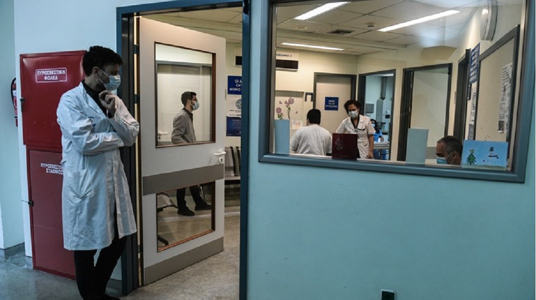 Κρήτη: Πατέρας αρνητής κορονοϊού, πήρε από το νοσοκομείο τον ασθενή γιο του