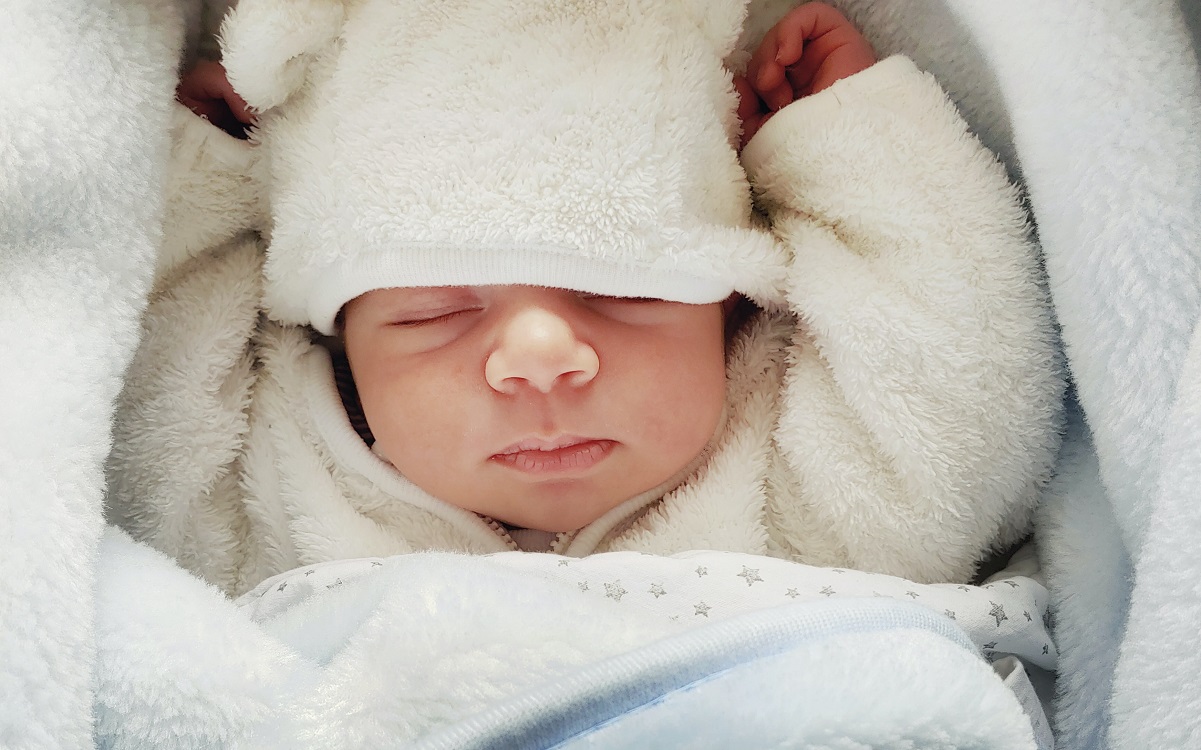 Ποιά είναι η αποτελεσματικότερη ρουτίνα για να καταλάβει το μωρό μου πως ήρθε η ώρα να κοιμηθεί;