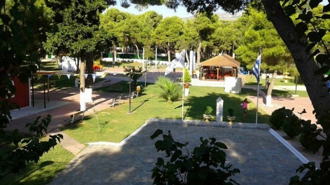 "Τα παιδιά να κάνουν κατασκήνωση το καλοκαίρι, αλλά με μάσκες και αποστάσεις"