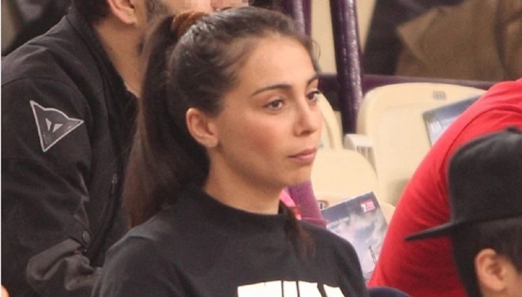 Χοψονίδου: "Μετά από 6 εγκυμοσύνες μου έχουν πέσει τα μαλλιά και παλεύω με τα δόντια μου"