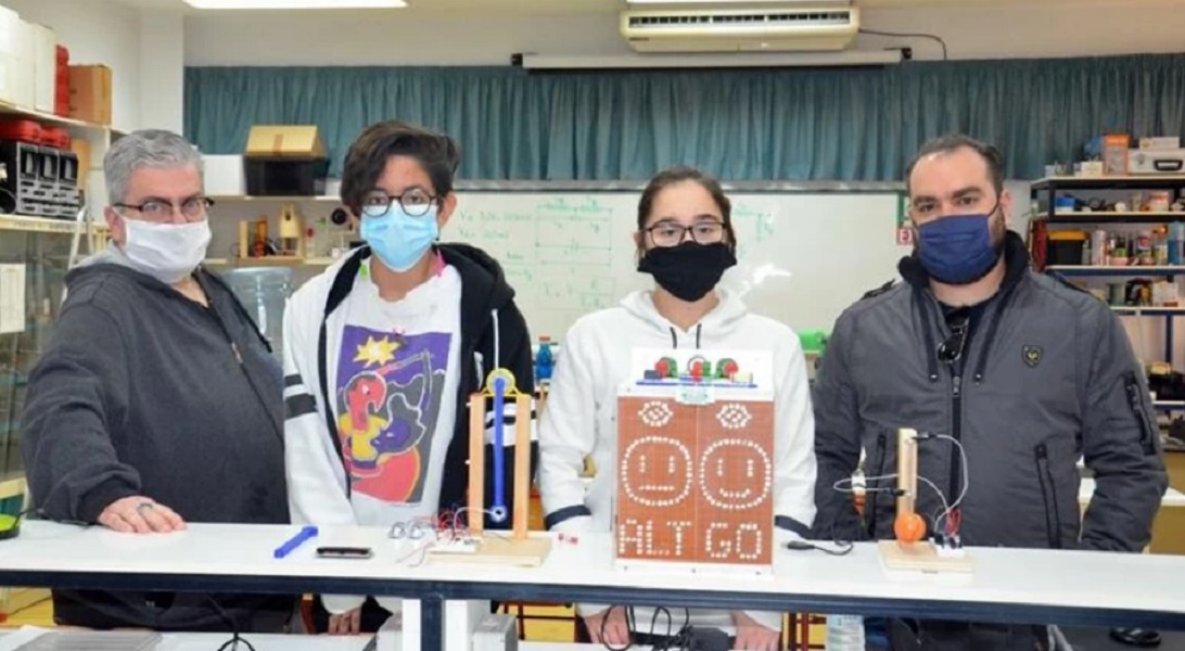 "Εξυπνη" εφαρμογή: Μαθητές στην Κρήτη μας προειδοποιούν για το πότε θα κάνει σεισμό