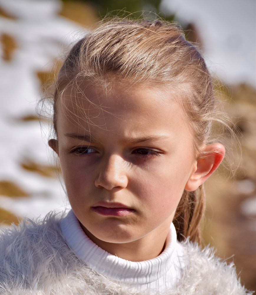 Isabelle Filliozat |«Ένα από τα πρόσωπα της κατάθλιψης, που δεν το υποψιάζονται οι γονείς, είναι η νευρικότητα»