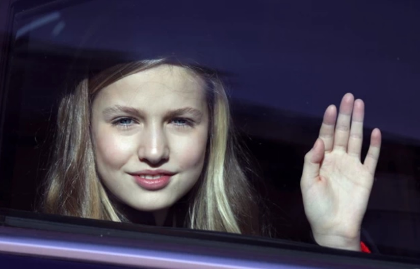 Η κόρη του βασιλιά γκρέμισε το πρωτόκολλο: Δεν είμαι στον κόσμο μου - Πάρτε πίσω το τσεκ των 2 εκατ. δολαρίων