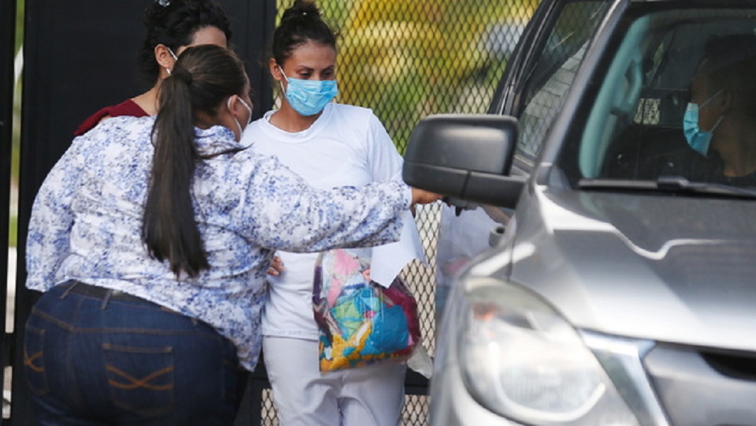 Καταδικάστηκε για «άμβλωση» σε 30 χρόνια κάθειρξη: Η σοκαριστική ιστορία της Σάρα Ροχέλ