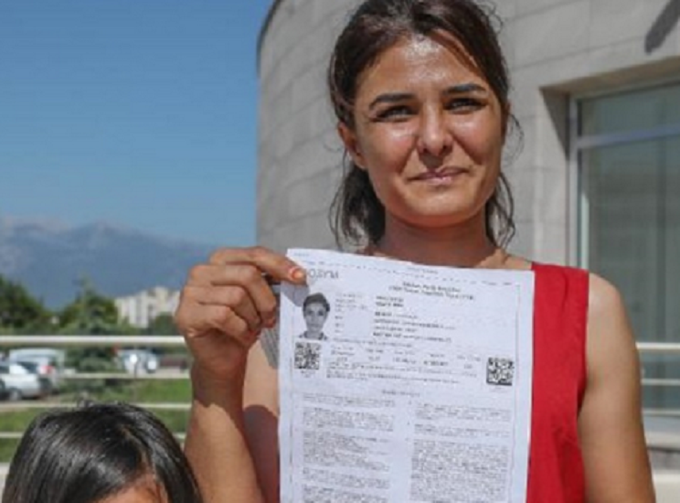 Μελέκ Ιπέκ: «Αφήστε τις γυναίκες να διαβάσουν και να σταθούν στα πόδια τους».