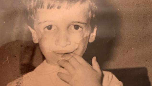 "Η μητέρα σου είναι ό,τι πιο άσχημο έχω δει": Τι εξομολογείται ο γιος γυναίκας με σπάνιο σύνδρομο