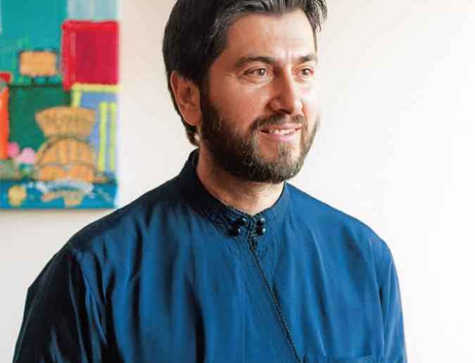 Παρασημοφόρηση π. Αντωνίου με τον Χρυσό Σταυρό του Τάγματος του Φοίνικος από την Πρόεδρο της Δημοκρατίας