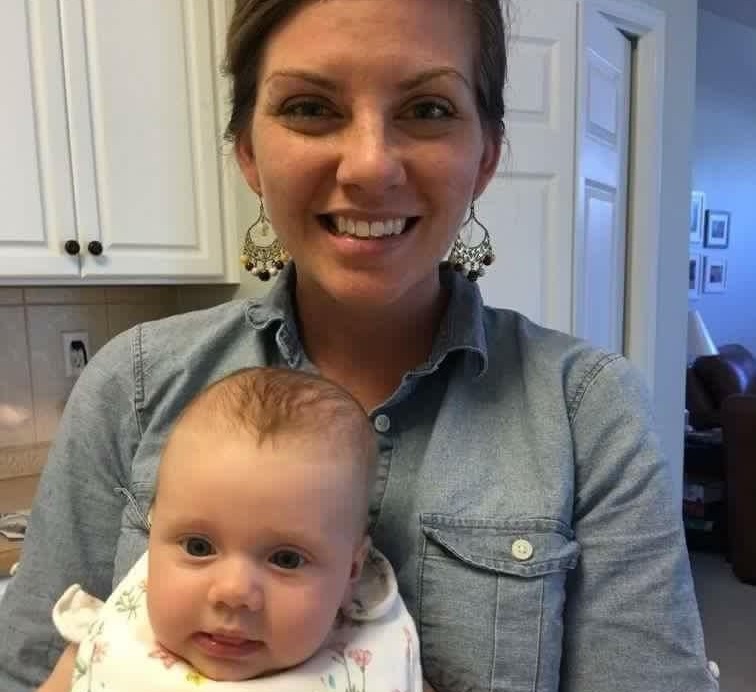 Η ιστορία της γυναίκας που πάλεψε κρυφά με την επιλόχειο κατάθλιψη και δεν τα κατάφερε