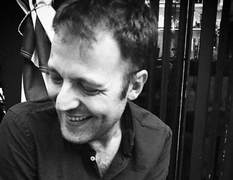 «Πήρες το πλοίο χωρίς γυρισμό πριν είκοσι χρόνια»