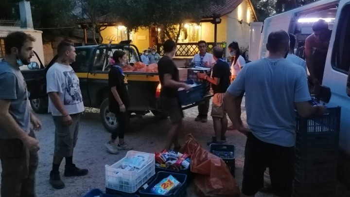 Οι Έλληνες πρόσκοποι στην πρώτη γραμμή της αλληλεγγύης