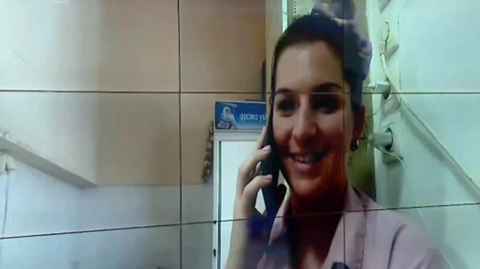 Ελασσόνα: Συγκλονίζει η οδηγός που έσωσε το μωρό από τον δρόμο - "Έτρεξα και το πήρα αγκαλιά"