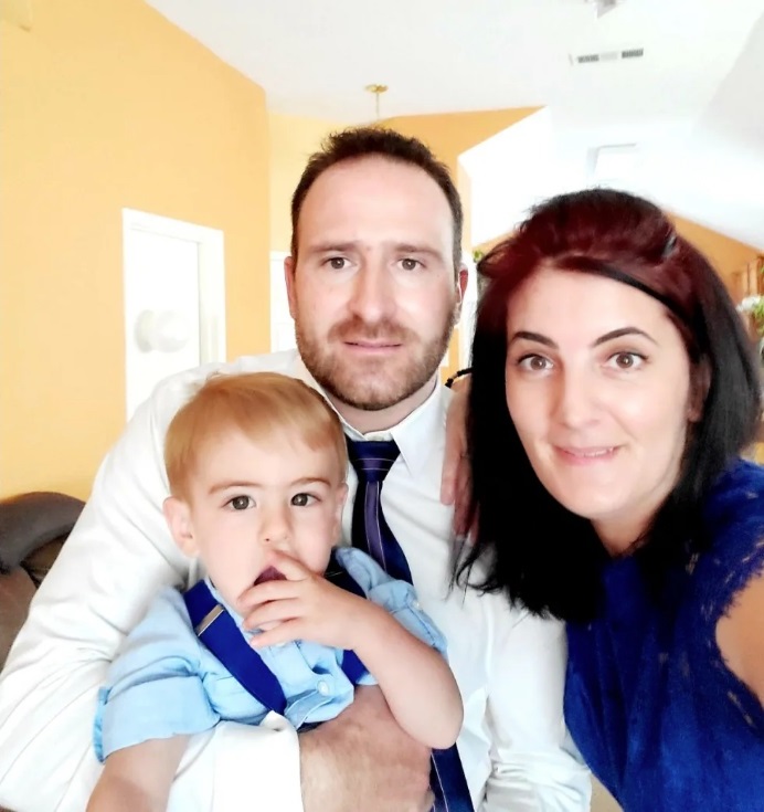 Γερμανία: Κατέβασαν οικογένεια από πτήση της Lufthansa γιατί ο δίχρονος γιος δεν ήθελε να φορέσει μάσκα