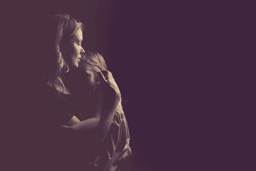 Για τις μανάδες όλου του κόσμου: Ενός λεπτού σιγή για την ΜΑΝΑ που είναι το νερό της πηγής