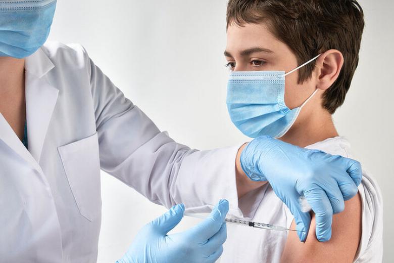 Η Εθνική Επιτροπή Εμβολιασμών απαντά σε 19 ερωτήσεις για τον εμβολιασμό παιδιών και εφήβων κατά του κορονοϊού