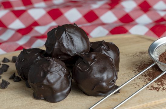 Υγιεινά σοκολατάκια με κάστανο και ταχίνι