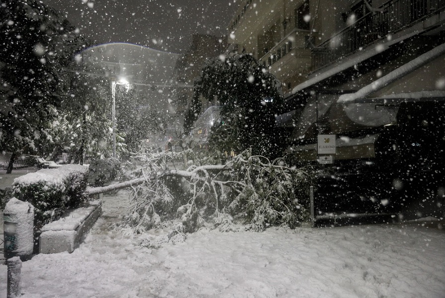 Κακοκαιρία «Ελπίδα»: Παρατείνεται η αργία - τι θα γίνει με τα σχολεία