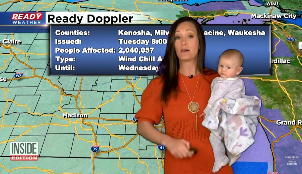 Mετεωρολόγος παρουσίασε το δελτίο καιρού αγκαλιά με το μωρό της και έγινε viral!