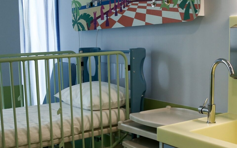 Η 9χρονη Τζωρτζίνα θα έπαιρνε εξιτήριο, αλλά η μητέρα ζητούσε παράταση νοσηλείας...