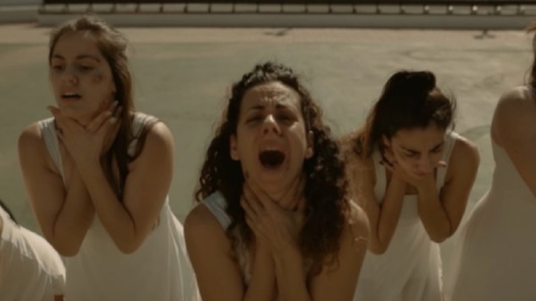 Μια χορογραφία-κραυγή για όλες τις γυναίκες που χάθηκαν το 2021