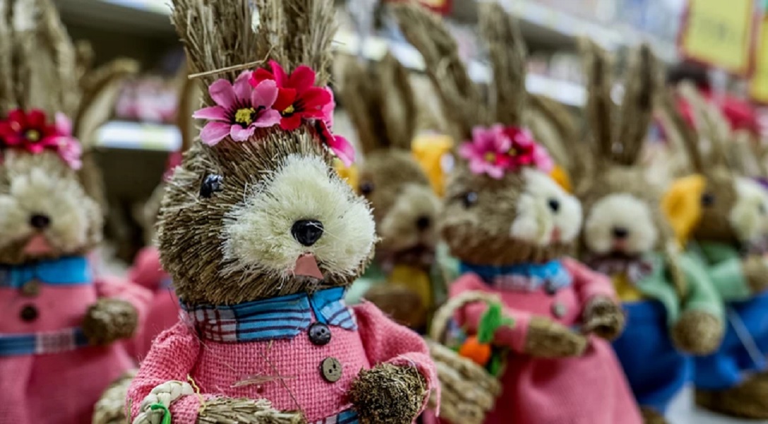 Ακριβότερο κατά 35% το πασχαλινό τραπέζι - Πόσο θα κοστίσουν τα... δώρα του νονού