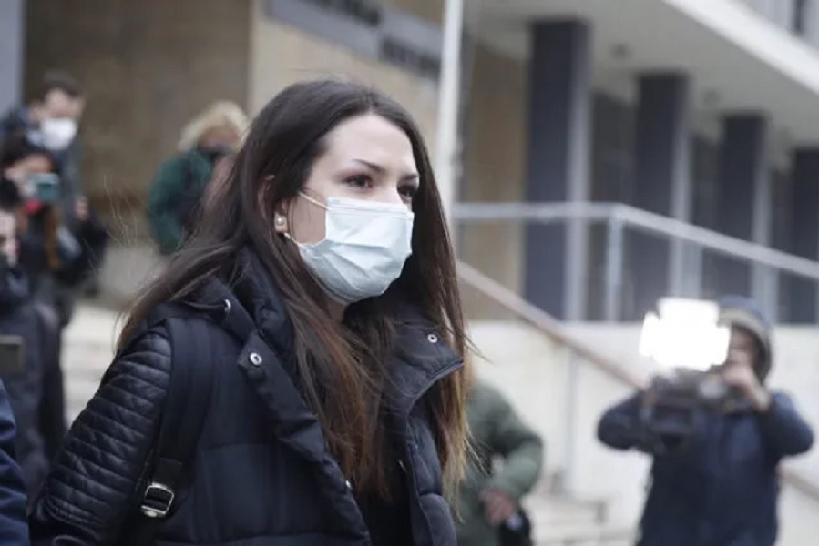 Γεωργία Μπίκα: Τα χρήματα μπορούν να καλύψουν την «βρωμιά» της κοινωνίας