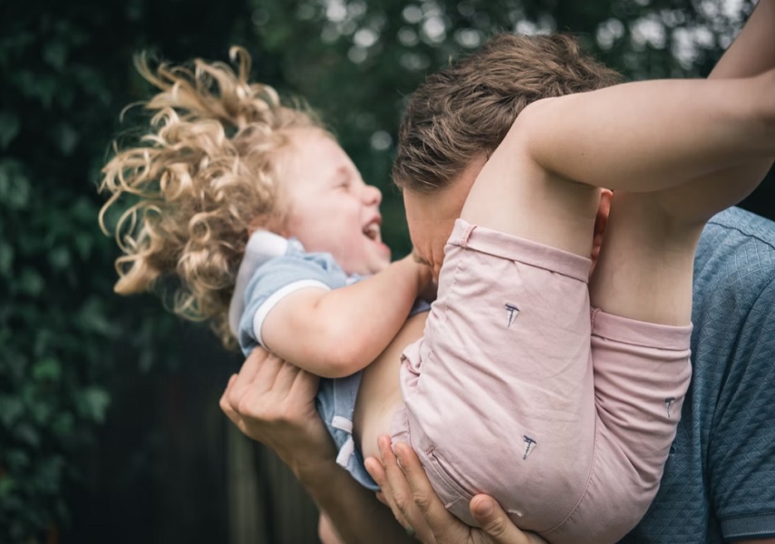 "Στις ισοροπημένες οικογένειες, η χύτρα της αυτοεκτίμησης του σπιτιού είναι γεμάτη"