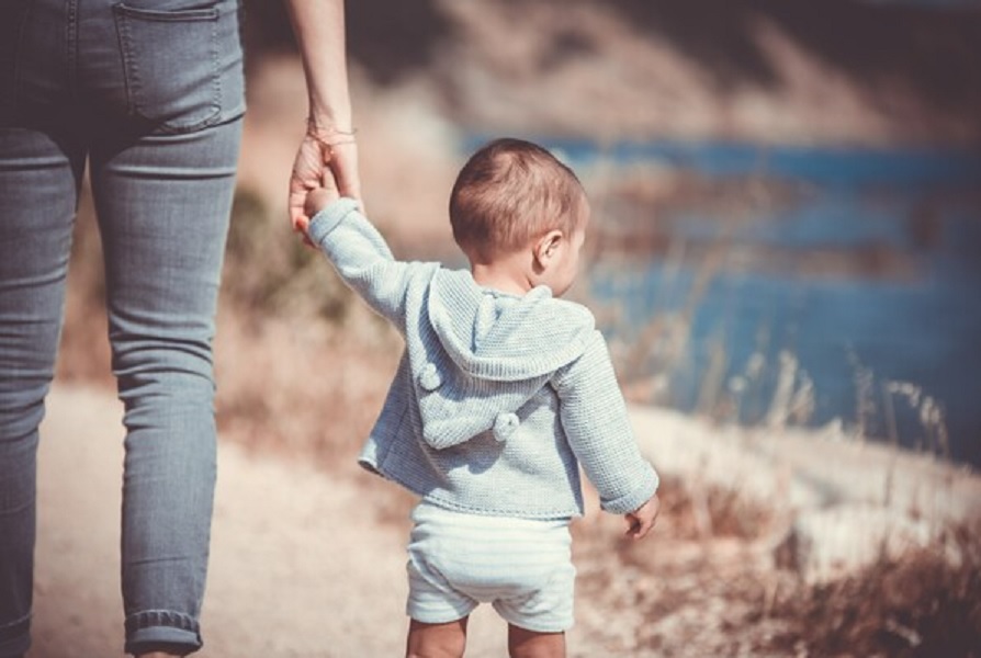 Ψηφιακά από σήμερα τα βιβλιάρια υγείας παιδιών - Σε ισχύ το εθνικό μητρώο εμβολιασμών