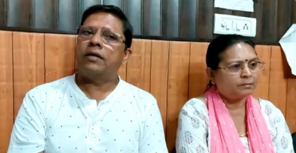 Ινδοί γονείς μήνυσαν τον γιο τους γιατί δεν τους «χάρισε» ακόμα εγγόνι! - Του ζητούν 650.000 δολ