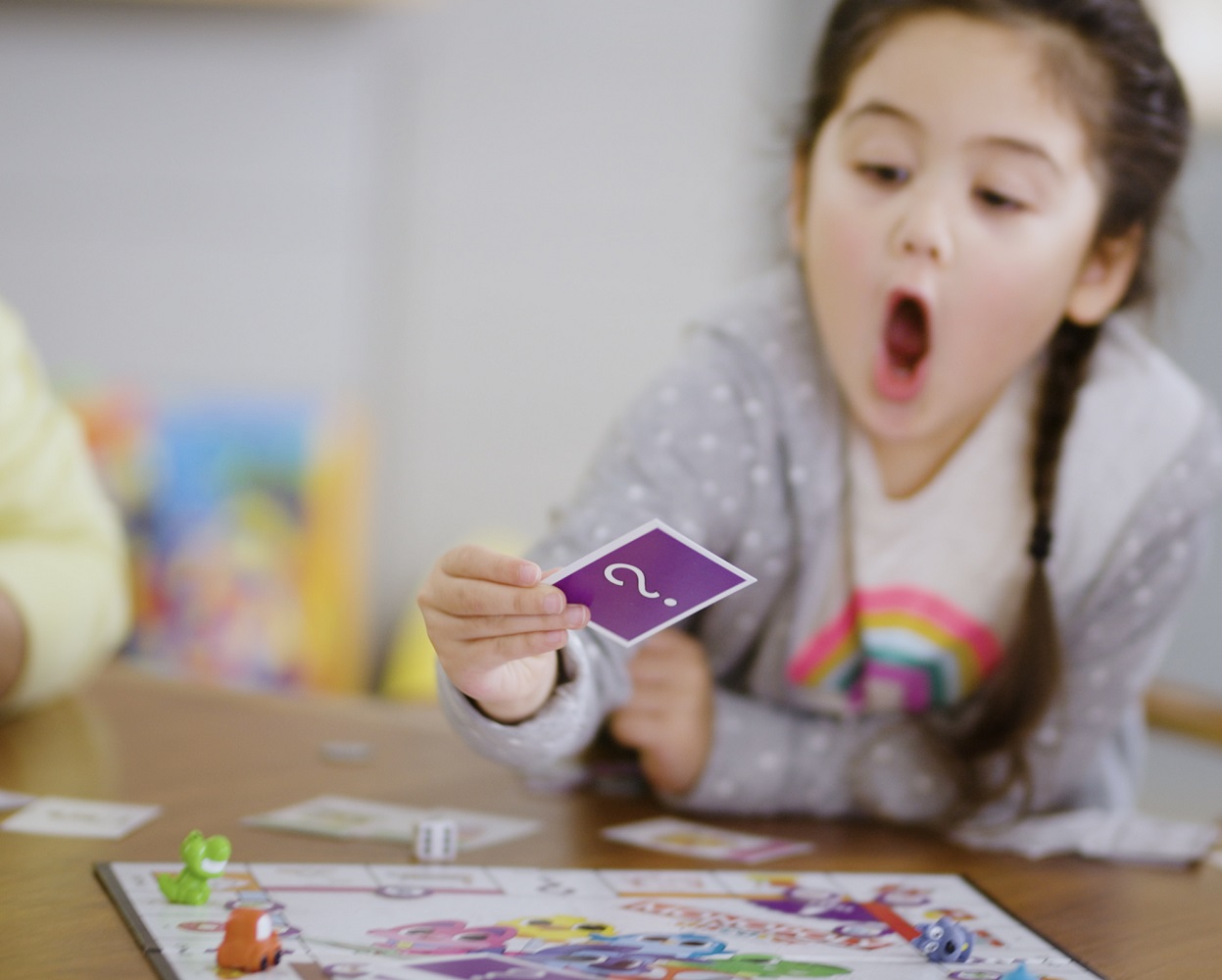 Ποιοτικός χρόνος με τα παιδιά | Η νέα έκδοση της Monopoly κάνει τη μάθηση διασκέδαση