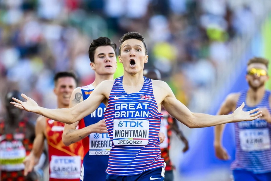 Παγκόσμιο στίβου: Ο γιος κέρδισε το χρυσό, ο πατέρας έκανε την περιγραφή στο στάδιο!