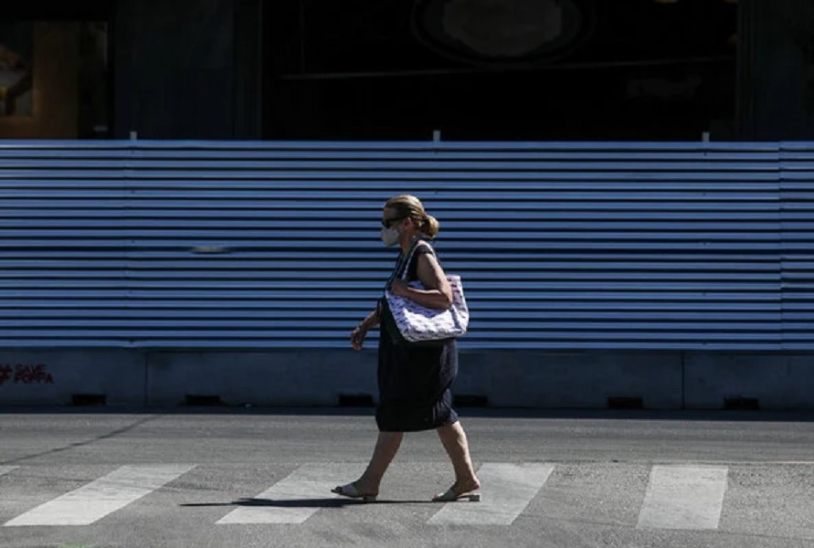 Τζανάκης: Τεράστια και κρυφή η διασπορά - Ίσως το μεγαλύτερο κύμα κορωνοϊού