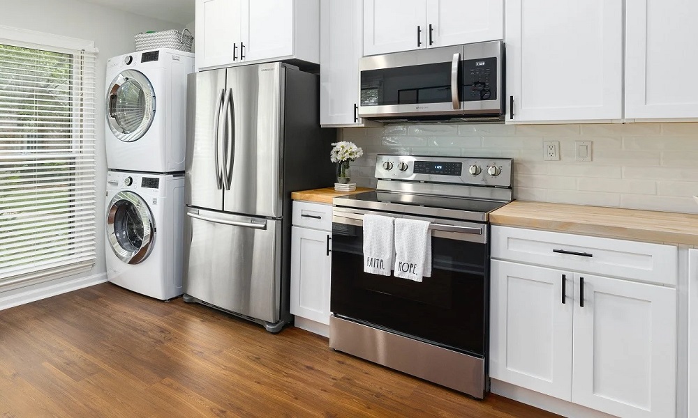 Οι συσκευές που πρέπει να σβήνουμε από τις 18:00 μέχρι τις 21:00