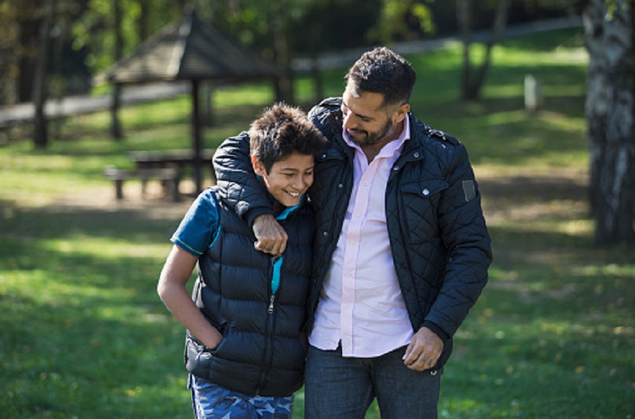 Ο γονιός δεν σταματά να νοιάζεται όταν τα παιδιά γίνουν 18, φύγουν μακριά ή κάνουν δικά τους παιδιά.