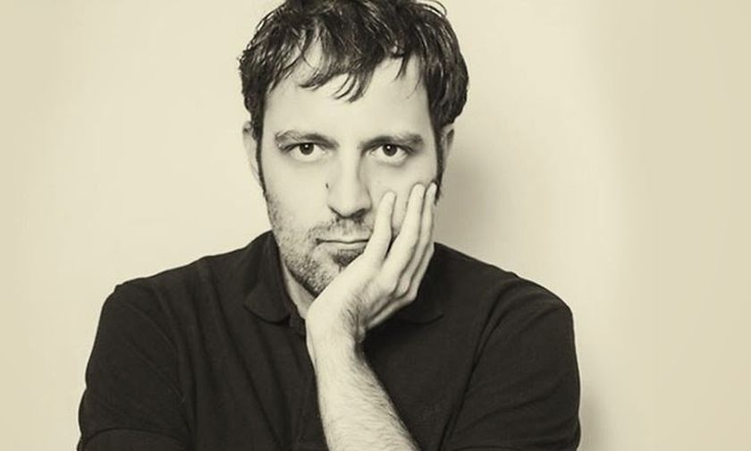 Κορτώ - Να γράφεις βιβλία για παιδιά, να κλείνεις το Word και να ανοίγεις το αρχείο της κόλασης