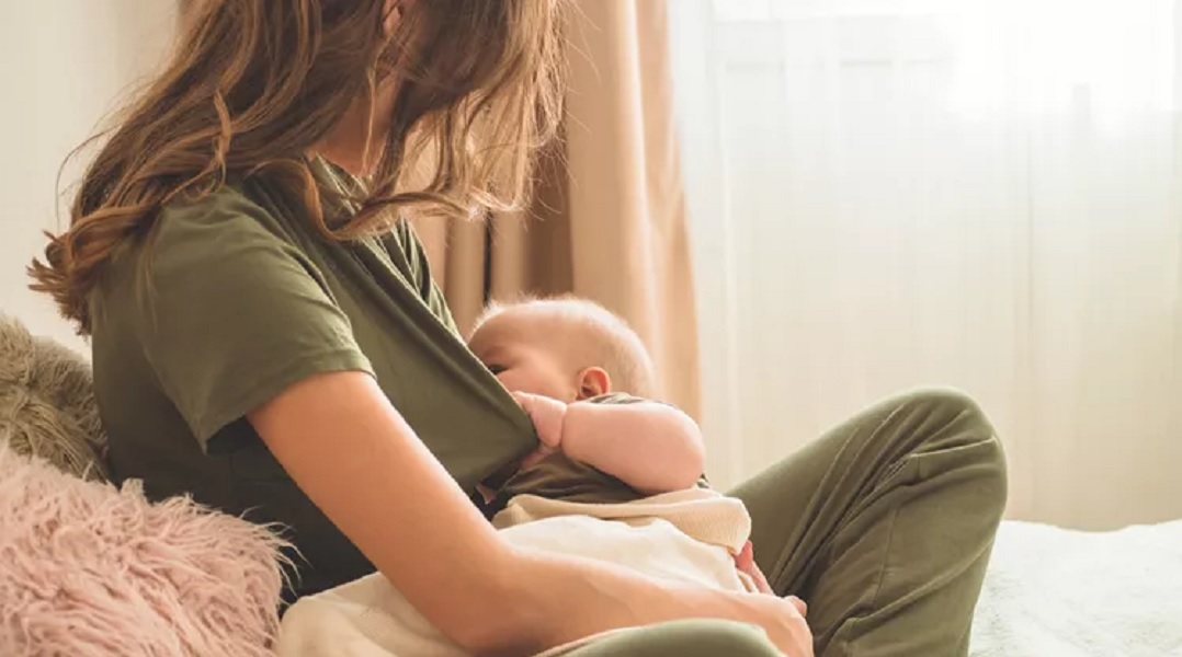 "Θηλασμός": 6 μύθοι που εξακολουθούμε να ακούμε παντού- Ισχύουν όμως στην πραγματικότητα;