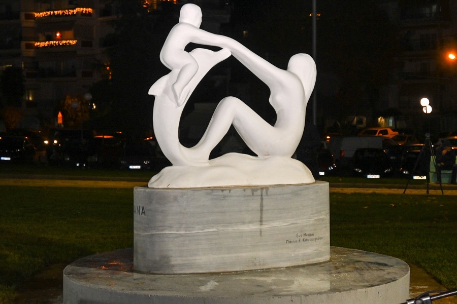 Σέρρες - Ένα μνημείο αφιερωμένο στις μητέρες που έφυγαν πρόωρα από τη ζωή