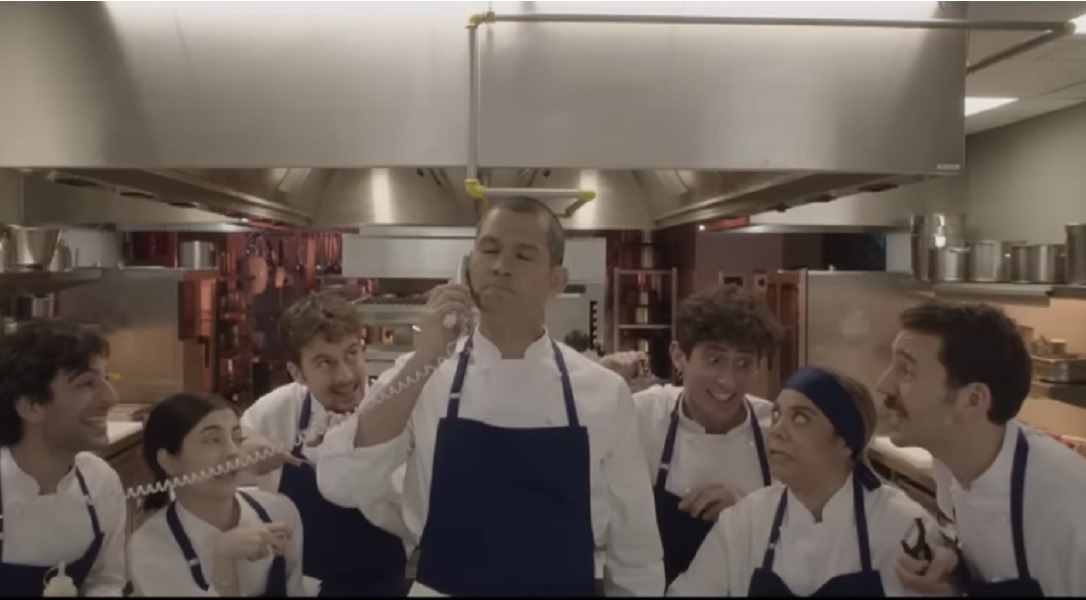 MasterChef 2023: Στο νέο τρέιλερ, οι κριτές νανουρίζουν τα μωρά τους με συνταγές