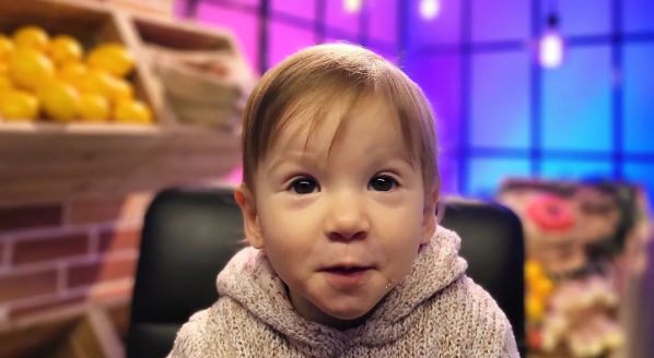 Ιζούμι Κοντιζά: Η κόρη του Σωτήρη Κοντιζά αποκοιμιέται στο πιο περίεργο μέρος του σπιτιού