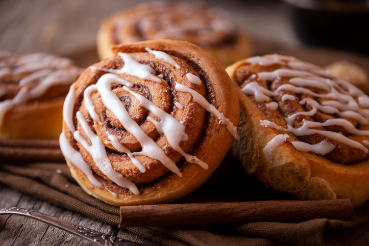 Cinnamon rolls χωρίς ζάχαρη και μαγιά