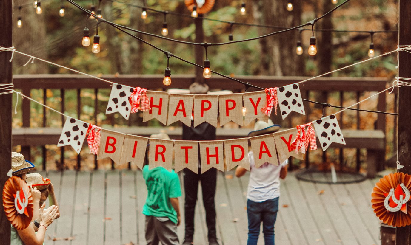 Η δασκάλα της κόρης μου με κατηγόρησε για bullying επειδή δεν κάλεσα ολόκληρη την τάξη στο πάρτι της