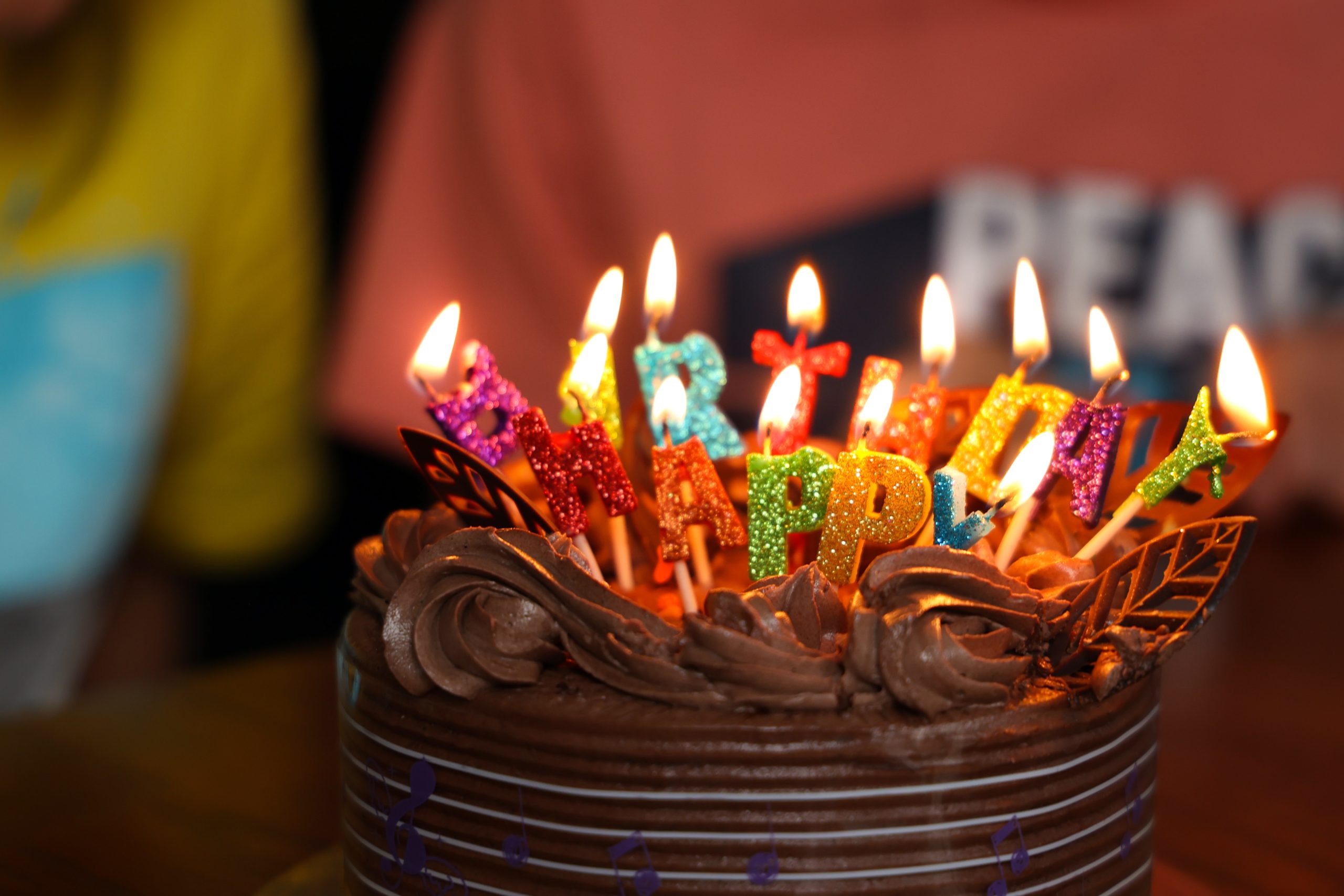 Μια μαμά έδιωξε από το πάρτι της κόρης της ένα απρόσκλητο παιδί- Ο λόγος που το έκανε και οι αντιδράσεις