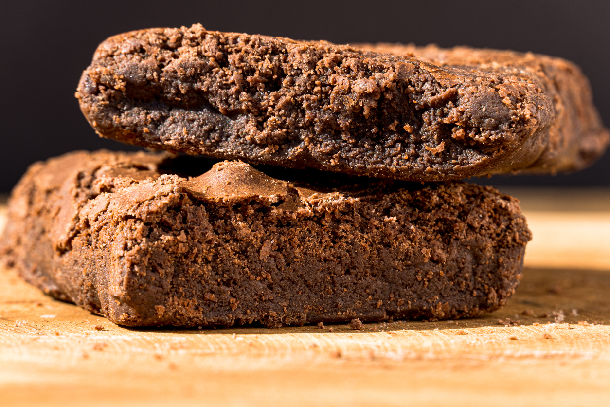 Μπάρες ταχίνι-σοκολάτα με 3 υλικά