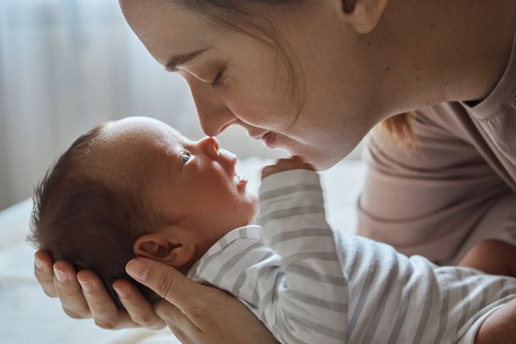 «Ευλογία είναι να μπορείς να δώσεις αυτό που δεν πήρες ποτέ» κι αυτό το κάνουμε καθημερινά οι μαμάδες