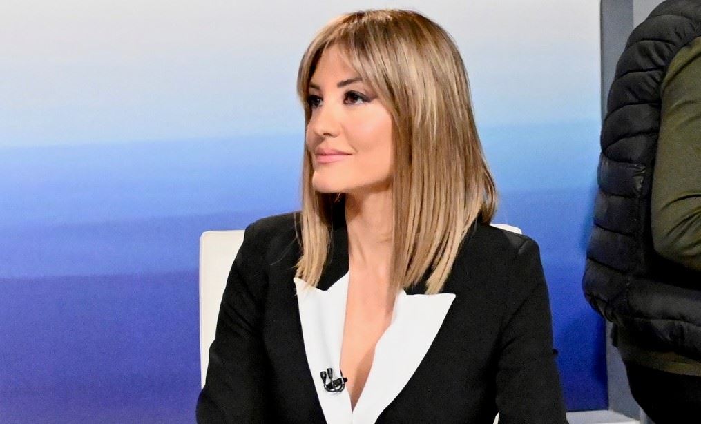 "Είναι ένας άνθρωπος στην γη που ασκεί επάνω μου απόλυτο κυριαρχικό δικαίωμα": Η Ράνια Τζίμα μιλά για την κόρη της, Ελένη