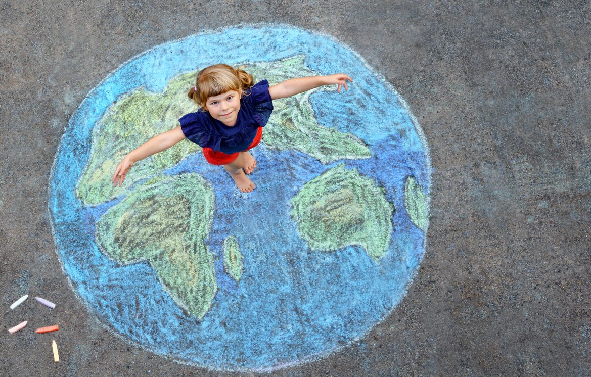 Η δημιουργία του κόσμου: Ένα εκπληκτικό βίντεο για όλα τα παιδιά από το Ειδικό Σχολείο Κωφών και Βαρηκόων Πάτρας