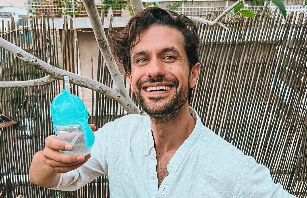 "Στο χέρι μας είναι οι μπαμπάδες να είμαστε κάτι παραπάνω από sidekicks": Το μήνυμα του Ορφέα Αυγουστίδη για την Ημέρα του Πατέρα