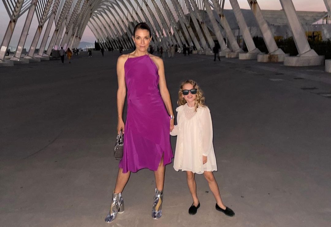 Εριέττα Κρασσά: H σπάνια φωτογραφία της κόρης του Ηλία Κρασσά με την Βίκυ Καγιά