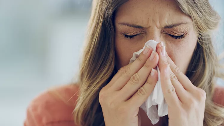 Πώς να αντιμετωπίσεις αποτελεσματικά τα συμπτώματα της ρινικής συμφόρησης