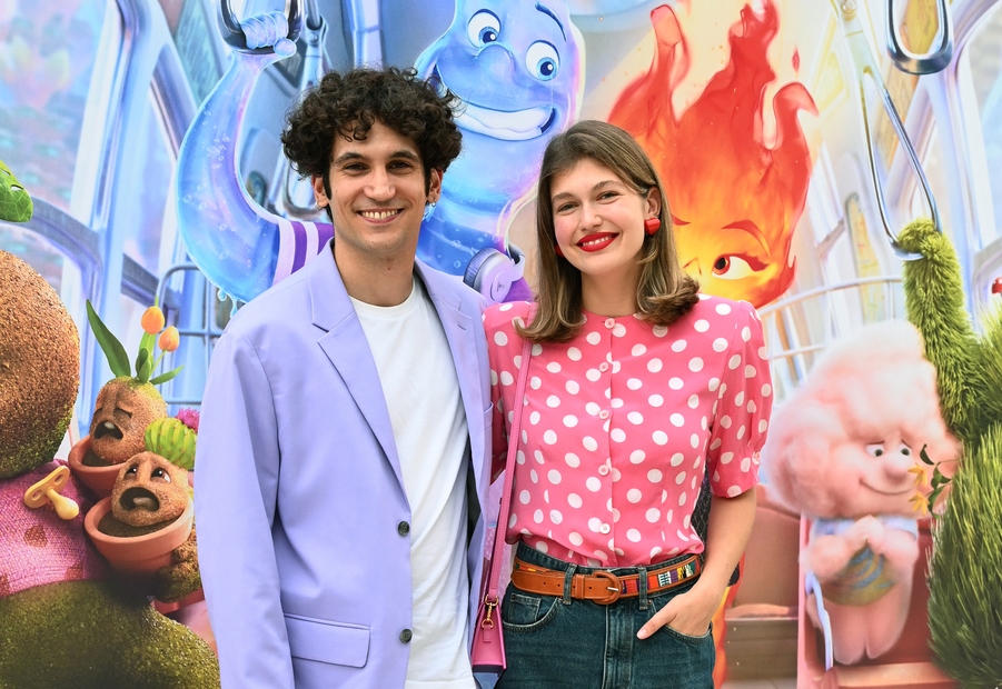 "Στο Στοιχείο Τους": Το TheMamagers στην πιο fun κινηματογραφική πρεμιέρα του καλοκαιριού μαζί με αγαπημένους celebrities και Influencers